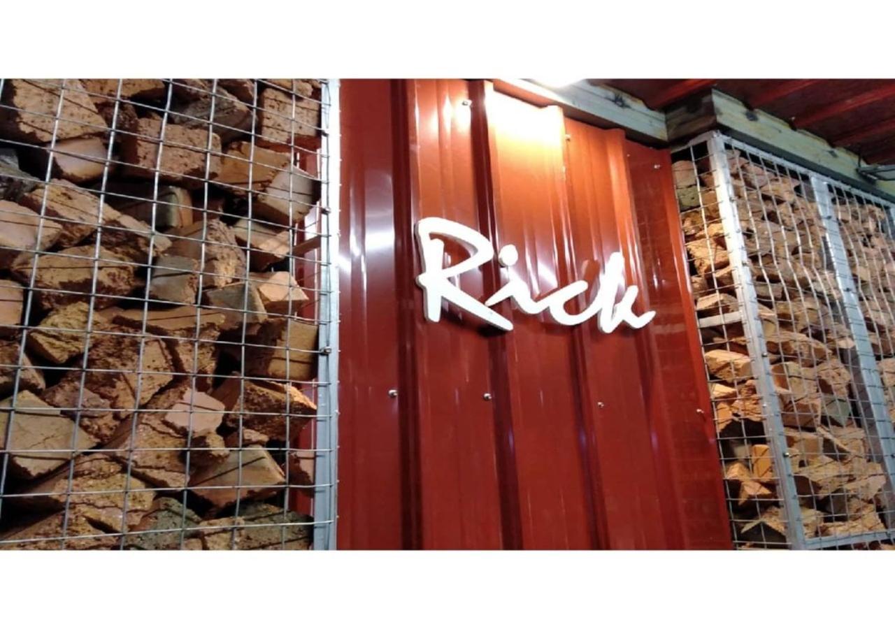 Rick Resort טלוק אינטן מראה חיצוני תמונה